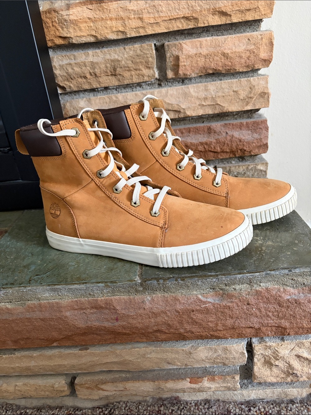Timberland Wheat/Tan High-Top Leather Casual Boots